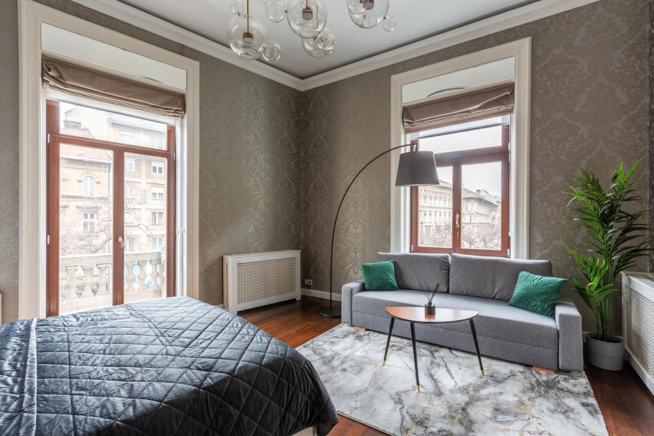 Luxury Apartment With Balcony Next To The New York Cafe Budapest Exteriör bild
