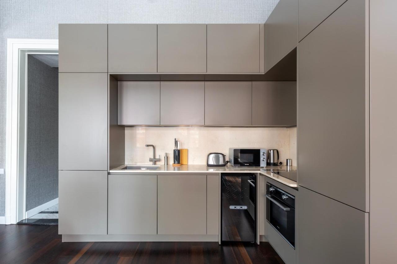 Luxury Apartment With Balcony Next To The New York Cafe Budapest Exteriör bild